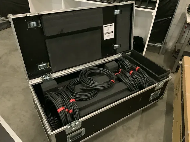 Dmx-kabel in mobiele flightcase - afbeelding 3 van  4