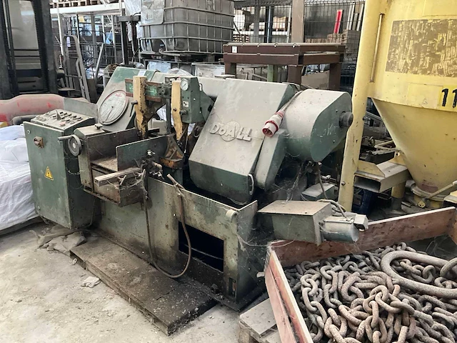Doall cj-260a2 metalen horizontale bandzaagmachine - afbeelding 1 van  11