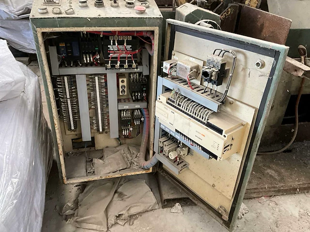 Doall cj-260a2 metalen horizontale bandzaagmachine - afbeelding 9 van  11