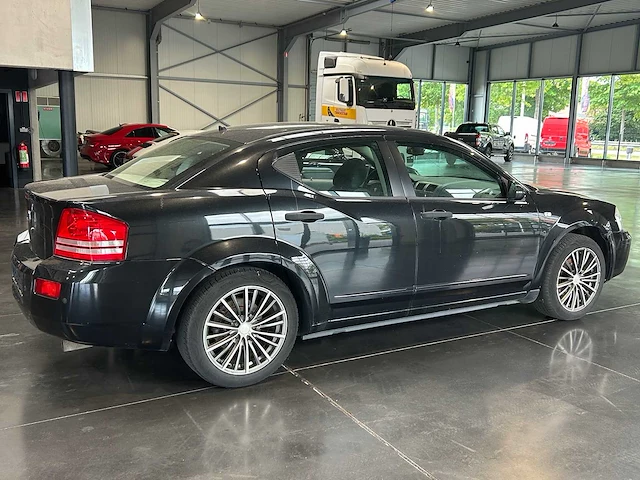 Dodge - 2009 - avenger - personenauto - afbeelding 13 van  19