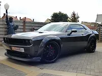 Dodge challenger personenauto - afbeelding 1 van  13