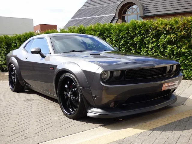 Dodge challenger personenauto - afbeelding 6 van  13