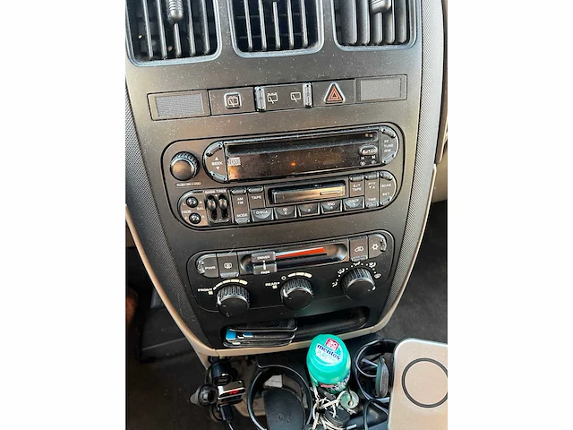 Dodge grand caravan automatic 3.8 benzine/lpg 7zitplaatsen - afbeelding 3 van  18