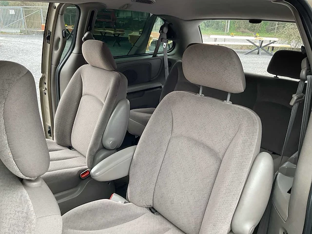 Dodge grand caravan automatic 3.8 benzine/lpg 7zitplaatsen - afbeelding 7 van  18