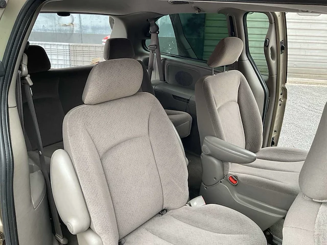 Dodge grand caravan automatic 3.8 benzine/lpg 7zitplaatsen - afbeelding 9 van  18
