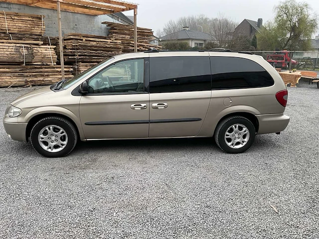 Dodge grand caravan automatic 3.8 benzine/lpg 7zitplaatsen - afbeelding 12 van  18
