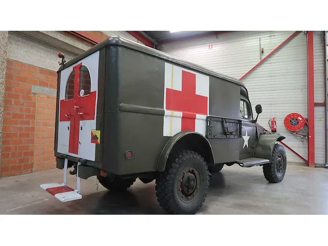 Dodge legertruck wc 54 ambulance - afbeelding 7 van  67