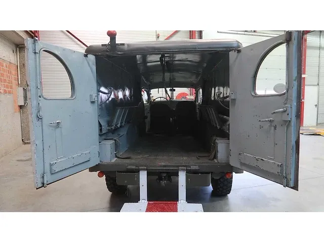 Dodge legertruck wc 54 ambulance - afbeelding 14 van  67