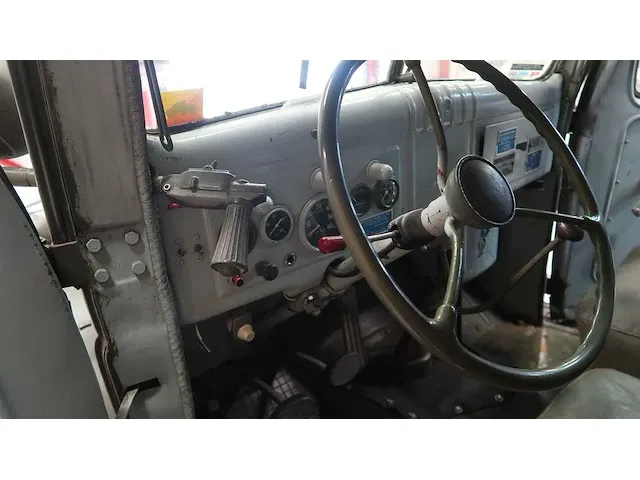 Dodge legertruck wc 54 ambulance - afbeelding 53 van  67