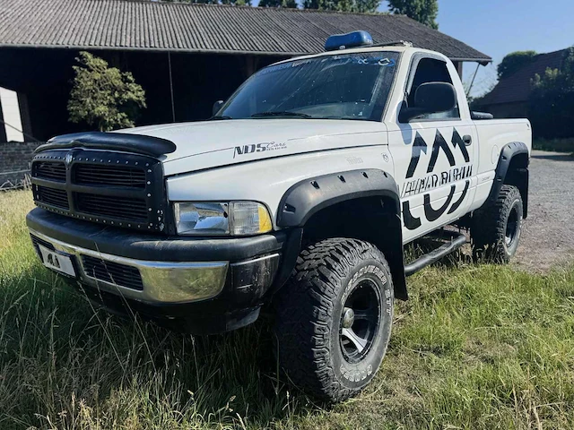 Dodge ram 1500 regular cab 4x4 - v8 - lift - n1 - 2000 - afbeelding 1 van  13