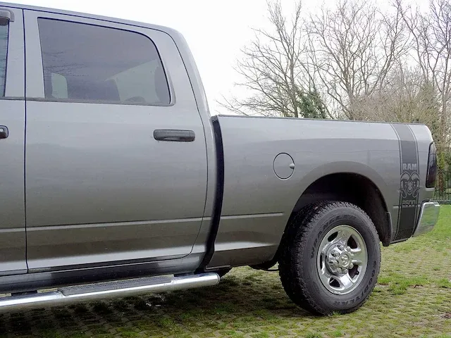 Dodge ram 2500 'heavy duty' cummings 6.7l turbo diesel - afbeelding 3 van  46