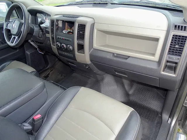 Dodge ram 2500 'heavy duty' cummings 6.7l turbo diesel - afbeelding 11 van  46