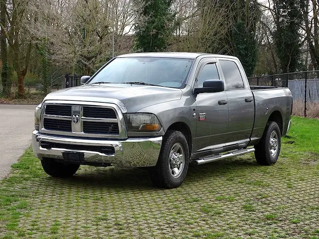 Dodge ram 2500 'heavy duty' cummings 6.7l turbo diesel - afbeelding 1 van  46
