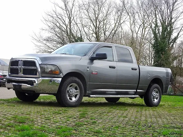 Dodge ram 2500 'heavy duty' cummings 6.7l turbo diesel - afbeelding 12 van  46