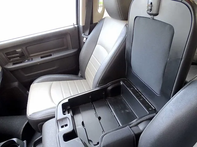 Dodge ram 2500 'heavy duty' cummings 6.7l turbo diesel - afbeelding 28 van  46