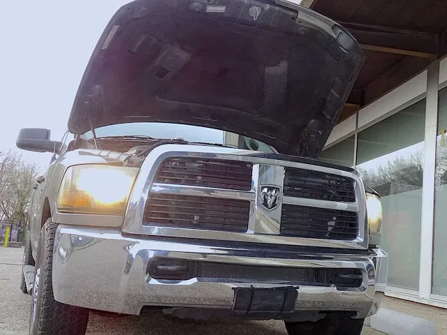 Dodge ram 2500 'heavy duty' cummings 6.7l turbo diesel - afbeelding 37 van  46
