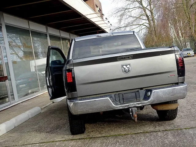 Dodge ram 2500 'heavy duty' cummings 6.7l turbo diesel - afbeelding 40 van  46