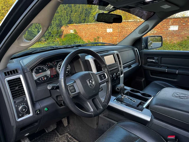 Doge ram 1500 4x4 lpg 5.7 v8 hemi 400pk- lichte vracht - afbeelding 2 van  22