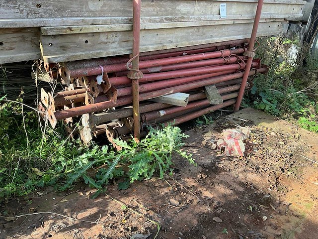 Doka balken en schroefstempel in 2 stapelblokken - afbeelding 3 van  6