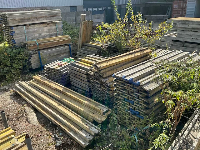 Doka h20 houten bekistingligger 67x85cm - afbeelding 2 van  2