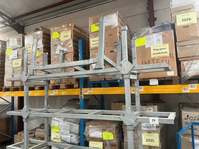 Doka metalen stapelpallet (4x) - afbeelding 2 van  5