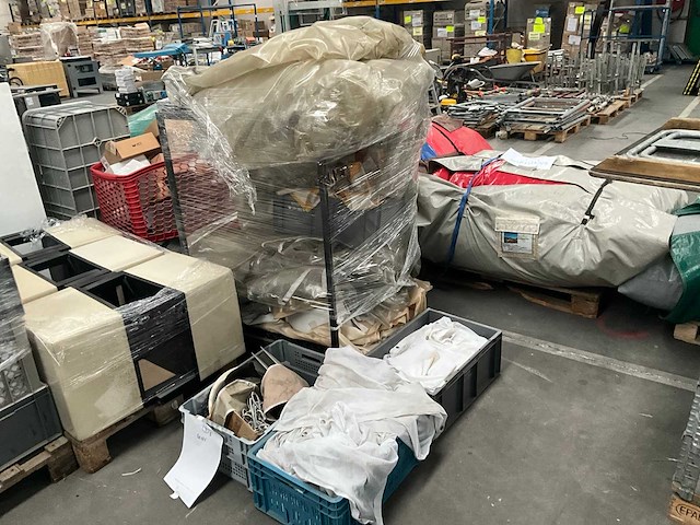 Dome/tent onderdelen - afbeelding 1 van  9