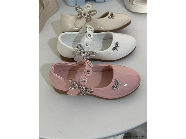 Doos 18 paar maat 25 tot 30 - afbeelding 1 van  2