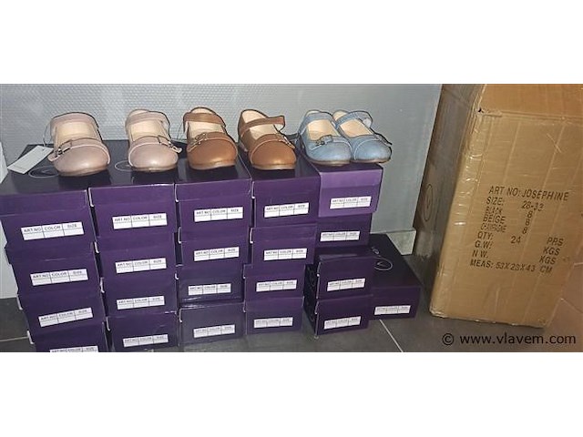 Doos 24 paar maat 28 tot 33 - afbeelding 3 van  5