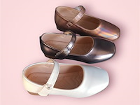 Doos 24 paar maat 28 tot 33 - afbeelding 1 van  4