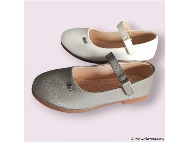 Doos 24 paar maat 28 tot 33 - afbeelding 1 van  2