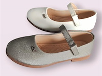 Doos 24 paar maat 28 tot 33 - afbeelding 1 van  2