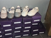 Doos 24 paar maat 28 tot 33 - afbeelding 2 van  3