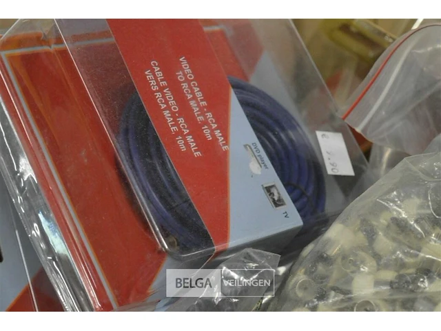 Doos div electro materialen - afbeelding 4 van  4