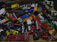 Doos diverse auto's
