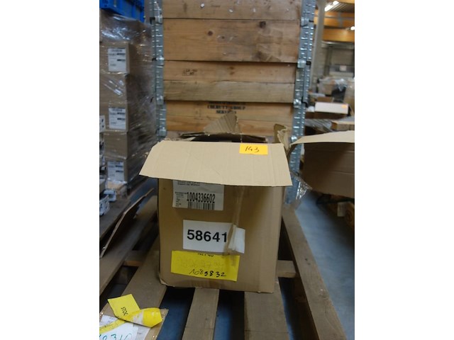 Doos ijzerwaren - afbeelding 3 van  5