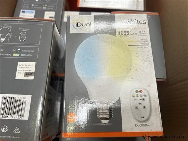 Doos, inh. div. lampen - afbeelding 1 van  3