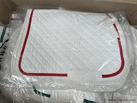 Doos, inh. paardensport toebehoren - afbeelding 2 van  3