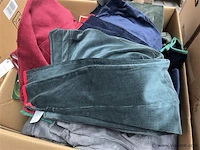 Doos, inh. partij div. kleding - afbeelding 1 van  2