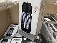 Doos, inh. partij insectenlampen enz. - afbeelding 2 van  3