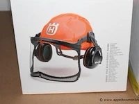 Doos inhouded overalls plus veiligheidshelm - afbeelding 2 van  2
