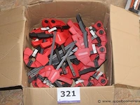 Doos inhoudend lijmklemmen diggers - afbeelding 1 van  2
