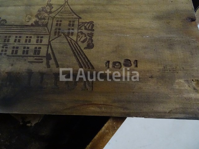 Doos met 6 flessen saint-emilion grand cru château quentin 1981 - afbeelding 3 van  7