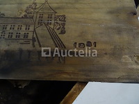 Doos met 6 flessen saint-emilion grand cru château quentin 1981 - afbeelding 3 van  7