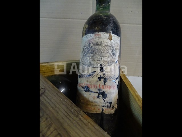 Doos met 6 flessen saint-emilion grand cru château quentin 1981 - afbeelding 5 van  7