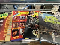 Doos met allerlei vinylplaten - afbeelding 7 van  7