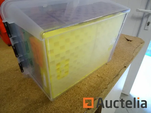 Doos met assortiment gekerfde wiggen kavel deze 245 stukken - afbeelding 10 van  10