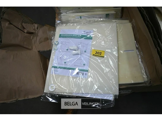 Doos met geluidsisolatie set - afbeelding 1 van  2