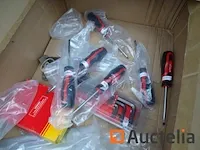 Doos met handgereedschap (zie beschrijving) - afbeelding 10 van  24