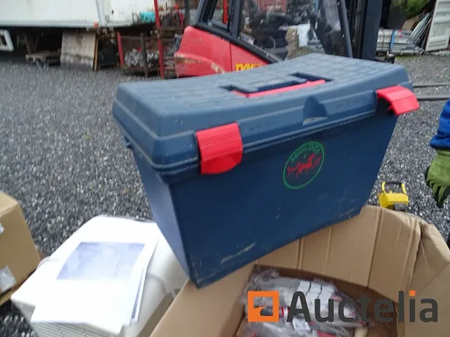 Doos met handgereedschap (zie beschrijving) - afbeelding 1 van  24