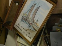 Doos met inhoud div retro materialen - afbeelding 2 van  7